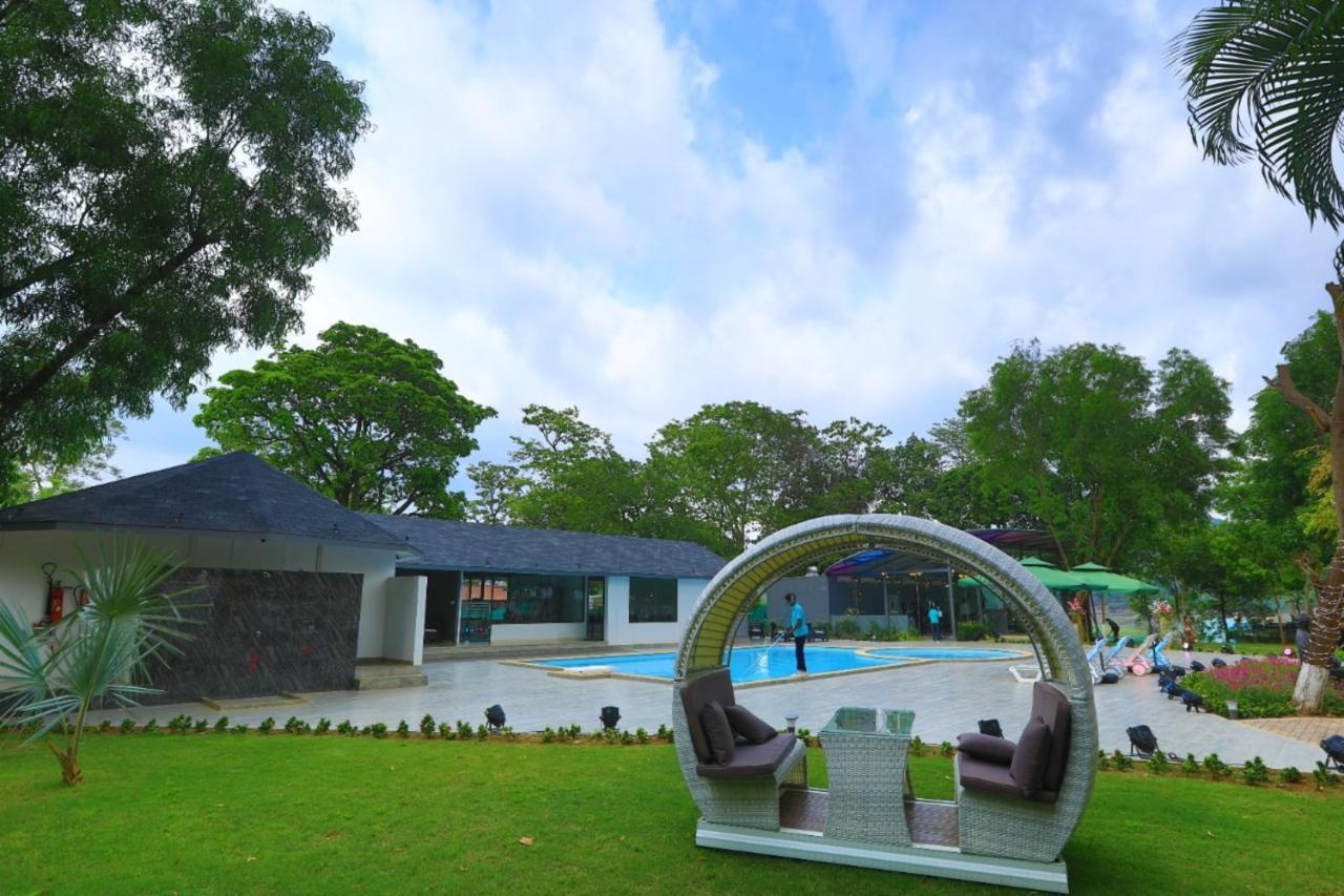 White Feather Resort Kauncha Silvassa Exterior photo
