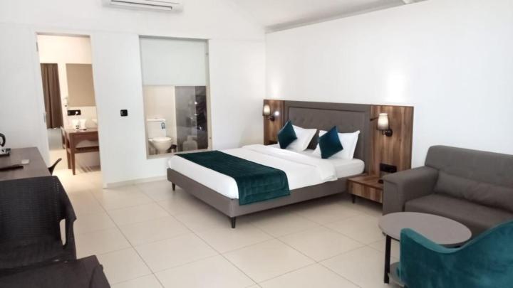 White Feather Resort Kauncha Silvassa Exterior photo