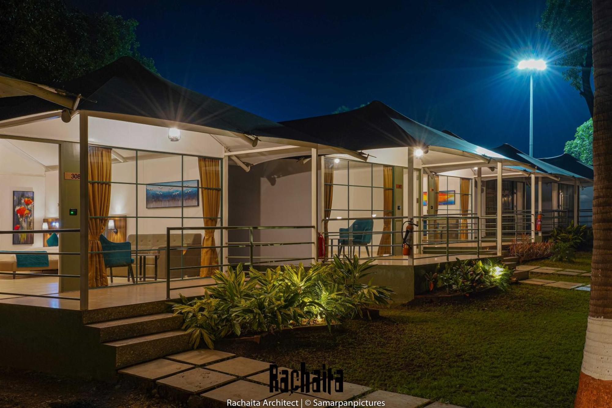White Feather Resort Kauncha Silvassa Exterior photo